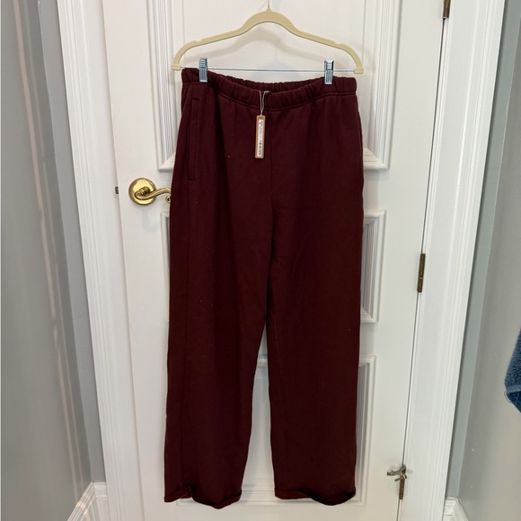 Burgundy sweat set! Swipe to see pants - Picture 2 of 4